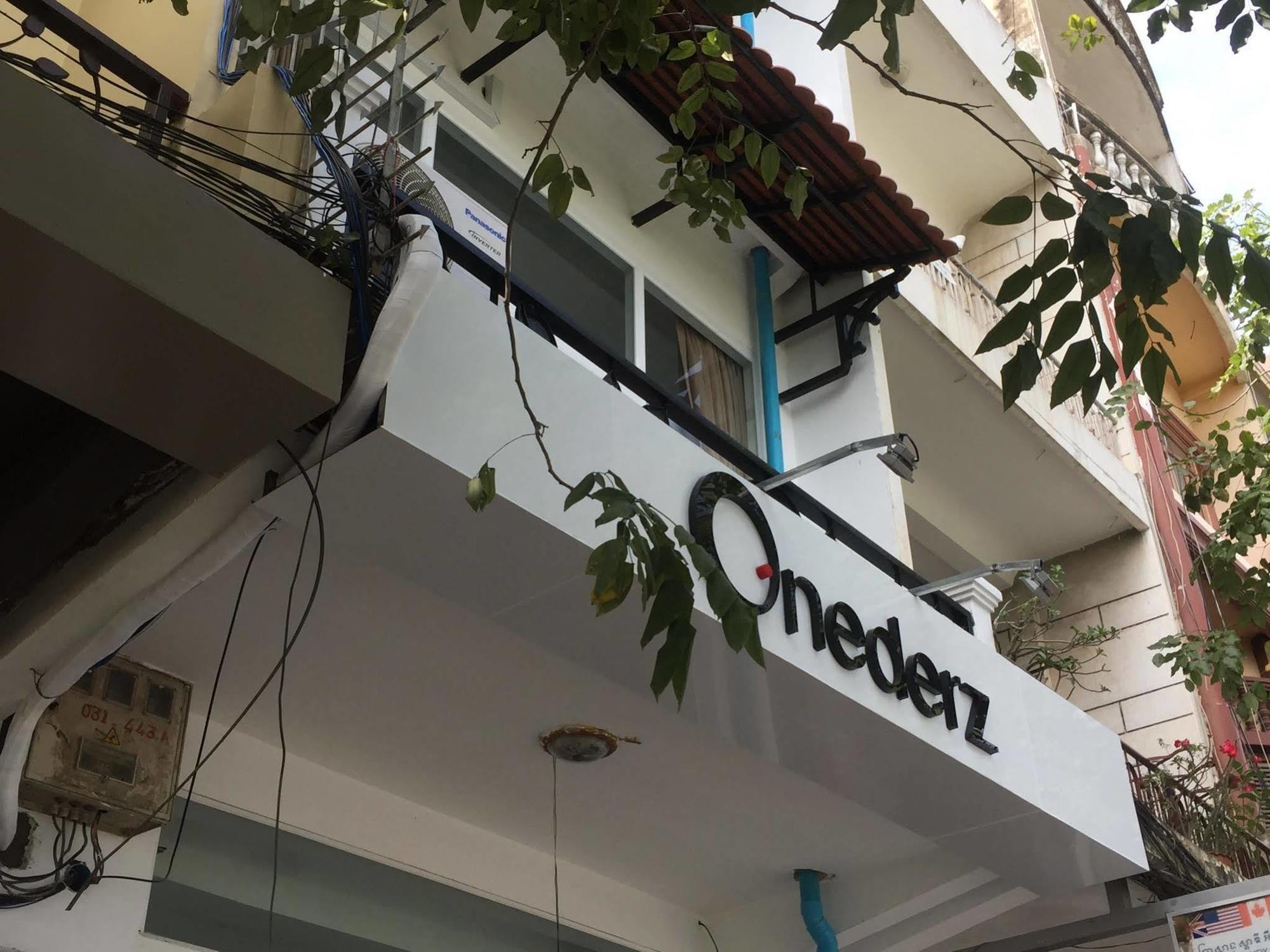 One Stop Hostel Phnom Penh Exterior photo